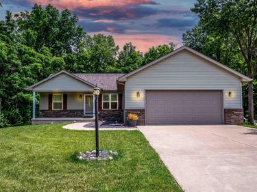 105 KAYLEA Court, East Peoria, IL 61611