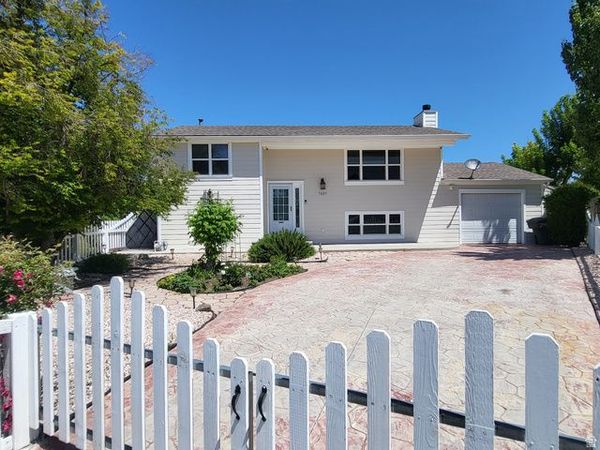 7927 S 2840 W, West Jordan, UT 84088
