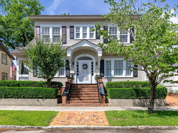611 Craven Street, New Bern, NC 28560