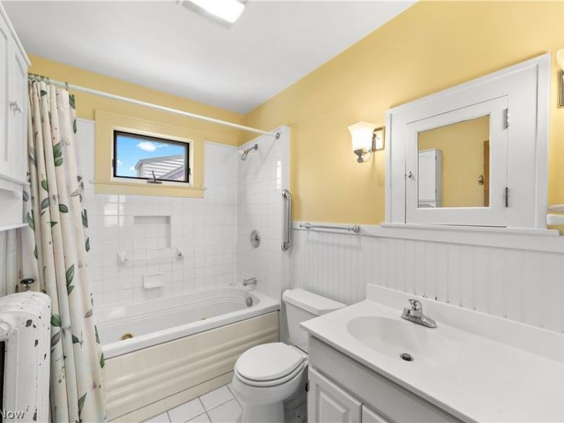 2476 Eaton Road, University Heights, OH 44118 Photo 26