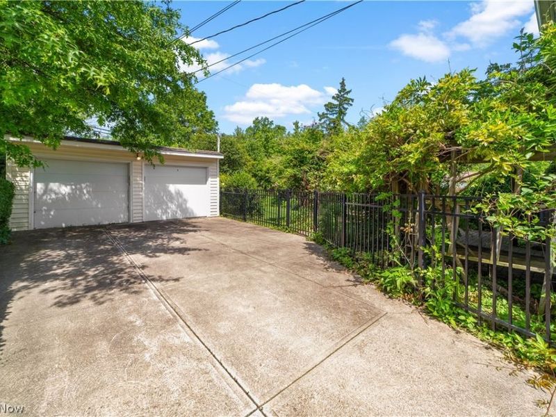 2476 Eaton Road, University Heights, OH 44118 Photo 39