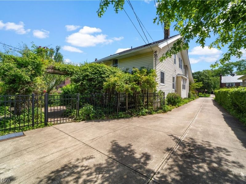 2476 Eaton Road, University Heights, OH 44118 Photo 40