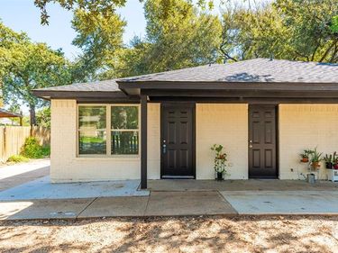 5914 Asbury Avenue, Unit A, Fort Worth, TX 76119