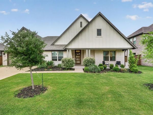219 Mockingbird Drive, Waxahachie, TX 75165