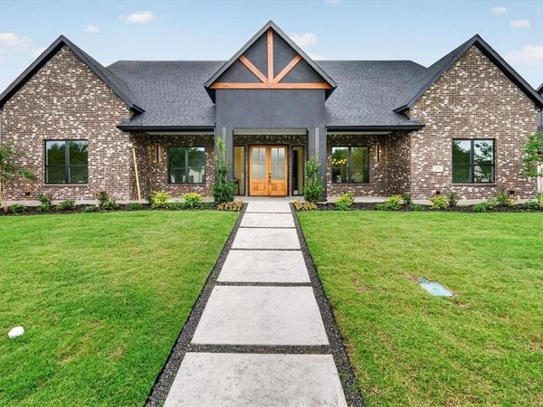 1009 Devonshire Drive S, Forney, TX 75126