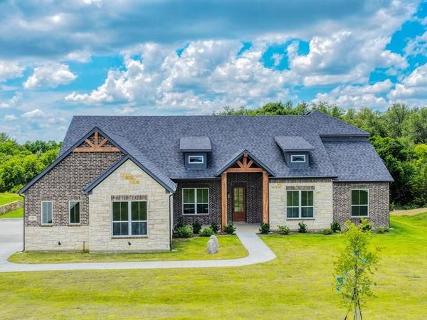 2001 Woodland Road, Weatherford, TX 76088