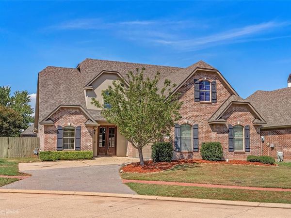 814 Dumaine Drive, Bossier City, LA 71111