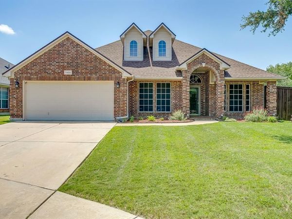 7800 Raton Ridge Lane, Arlington, TX 76002