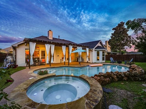 5713 Trinity Lane, Haltom City, TX 76137