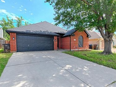 8737 San Joaquin Trail, Fort Worth, TX 76118