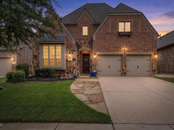 1616 Golf Club Drive, Lantana, TX 76226