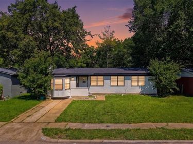 10915 Cotillion Drive , Dallas, TX 75228