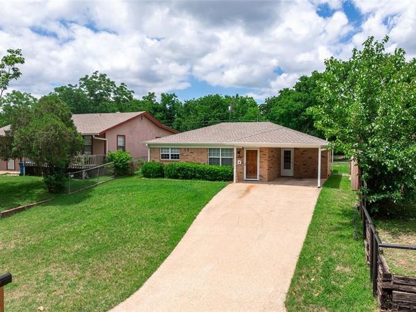 815 W Hull Street, Denison, TX 75020