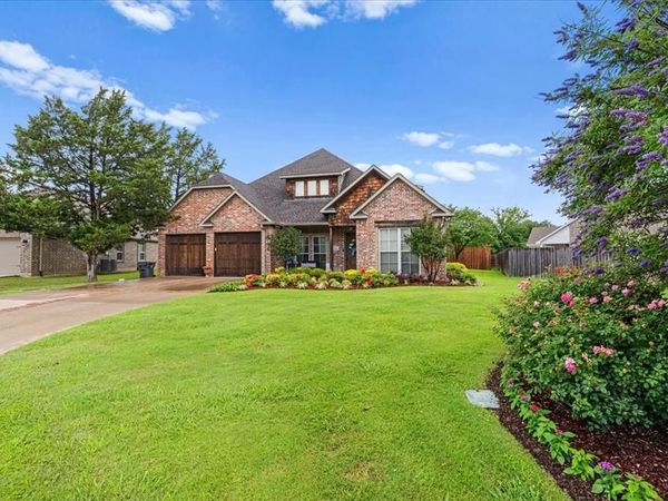 22 Dobbins Crossing, Corsicana, TX 75110
