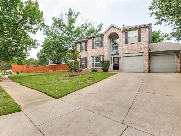 2158 Willowood Drive, Grapevine, TX 76051