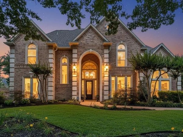 215 Bent Creek Court, Southlake, TX 76092
