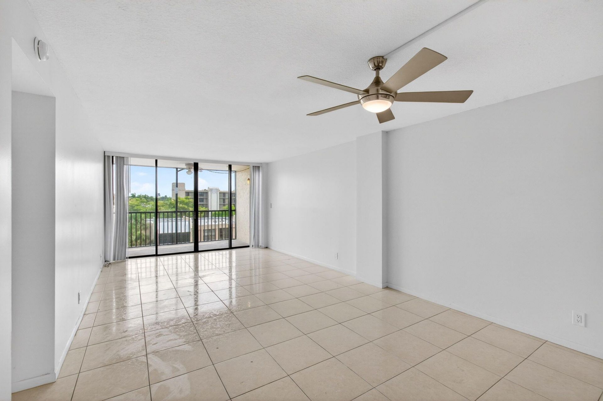 12 Royal Palm Way, Unit 501, Boca Raton, FL 33432 Photo