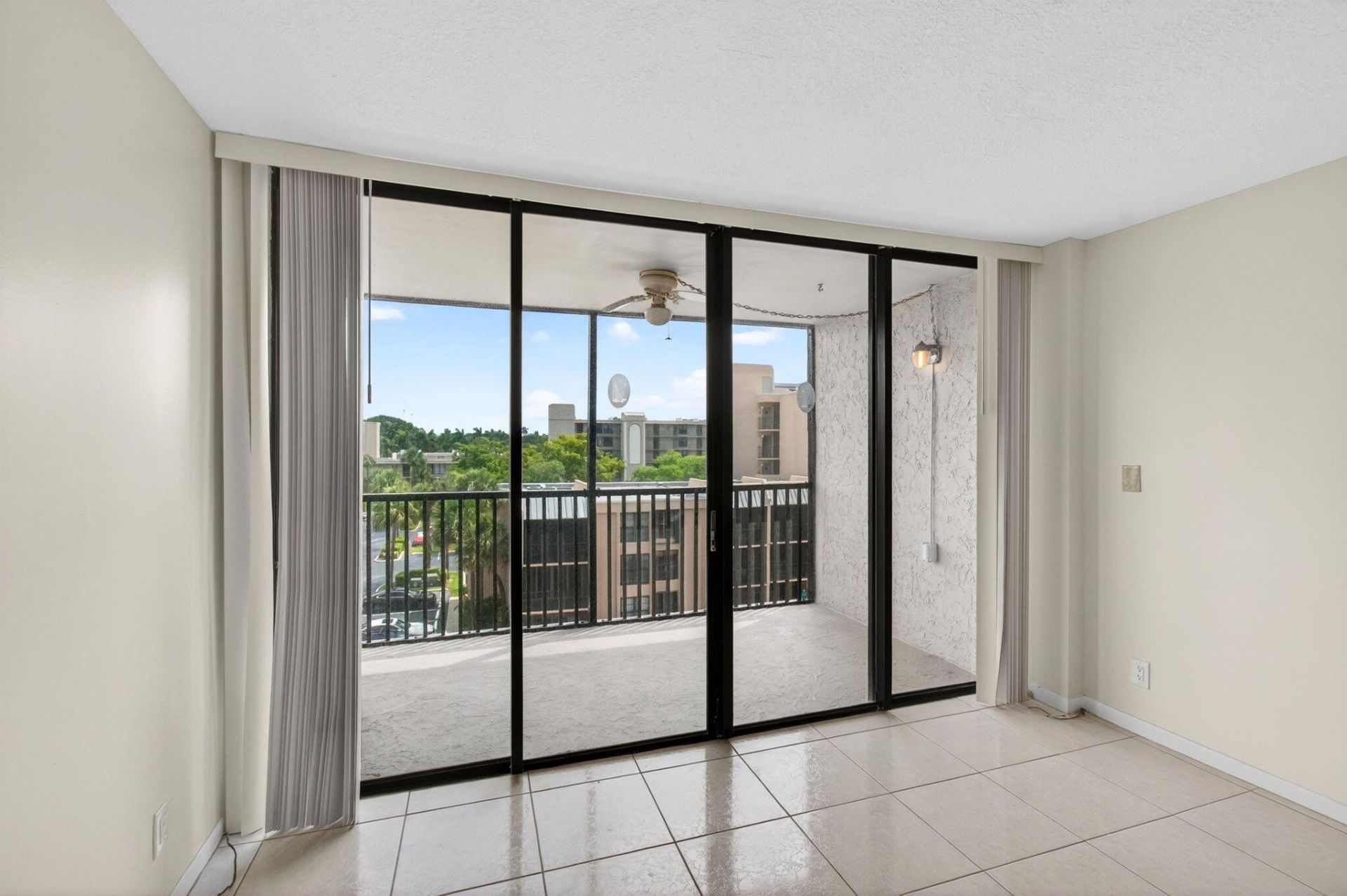 12 Royal Palm Way, Unit 501, Boca Raton, FL 33432 Photo