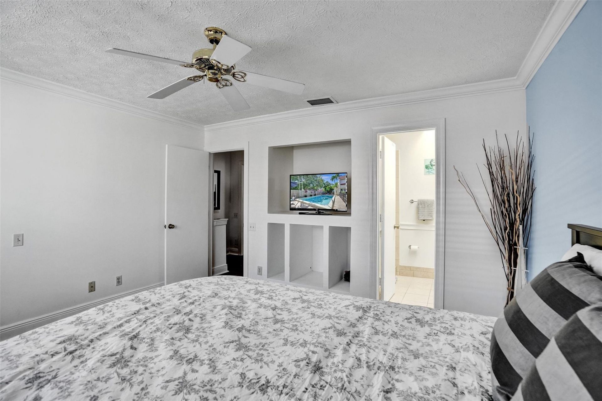 1415 Miami Road, Unit B, Fort Lauderdale, FL 33316 Photo