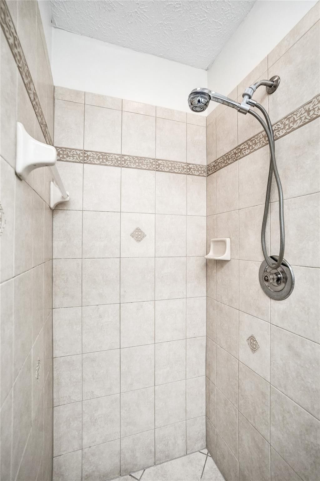 1415 Miami Road, Unit B, Fort Lauderdale, FL 33316 Photo