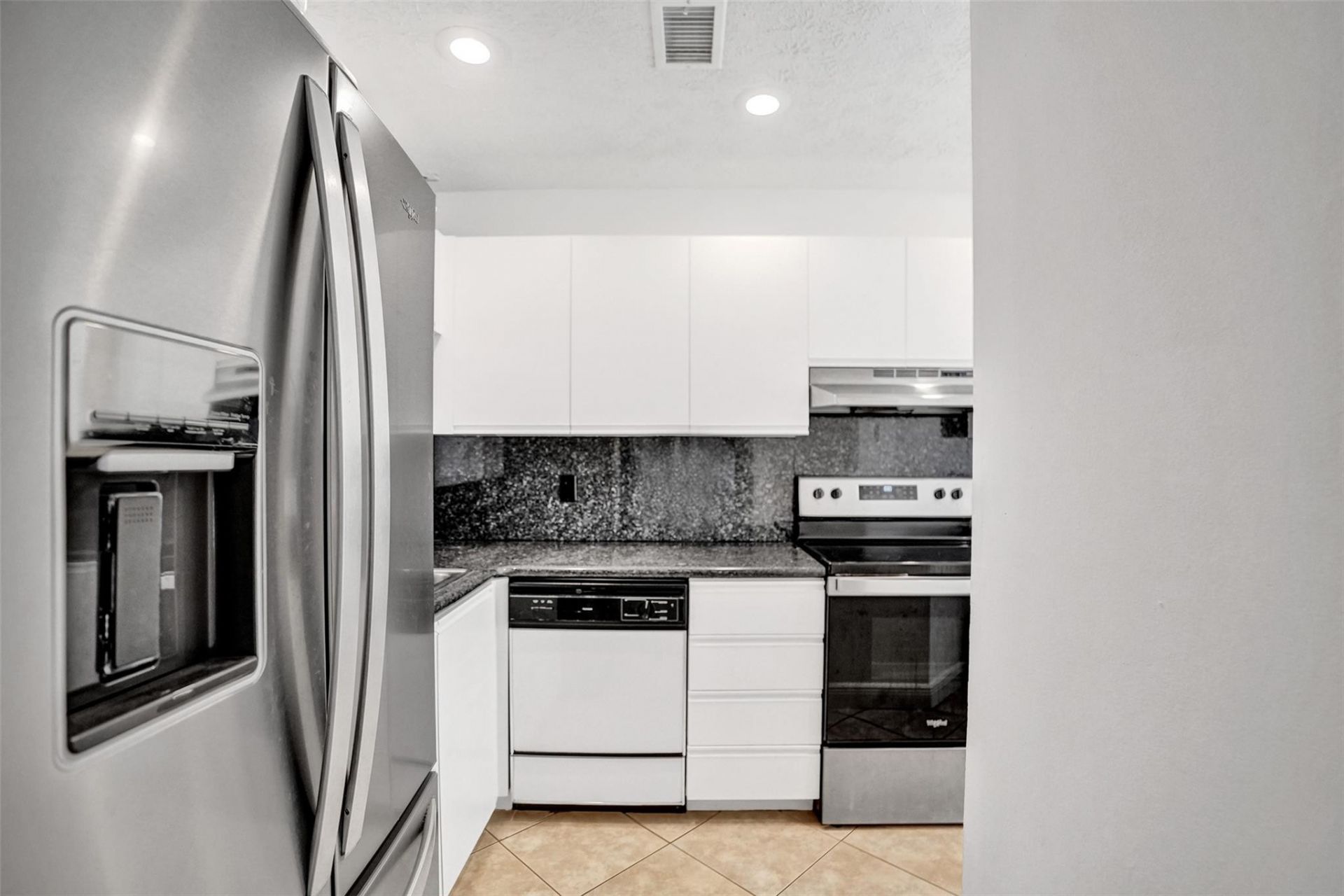 1415 Miami Road, Unit B, Fort Lauderdale, FL 33316 Photo