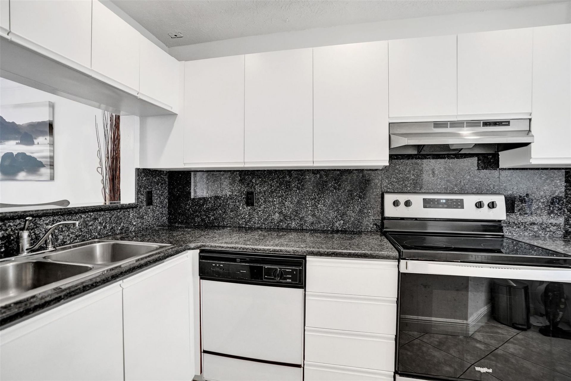 1415 Miami Road, Unit B, Fort Lauderdale, FL 33316 Photo