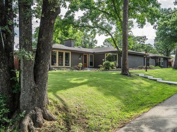 111 N Clearwater Drive, Highland Village, TX 75077