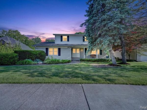 18178 22 Mile Road , Macomb Twp, MI 48044