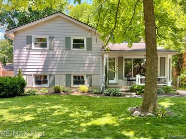 908 Marywood Drive, Royal Oak, MI 48067