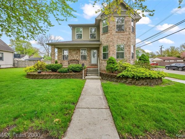 4253 Polk Street , Dearborn Heights, MI 48125