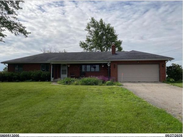 9225 W Broad Street , Galloway, OH 43119
