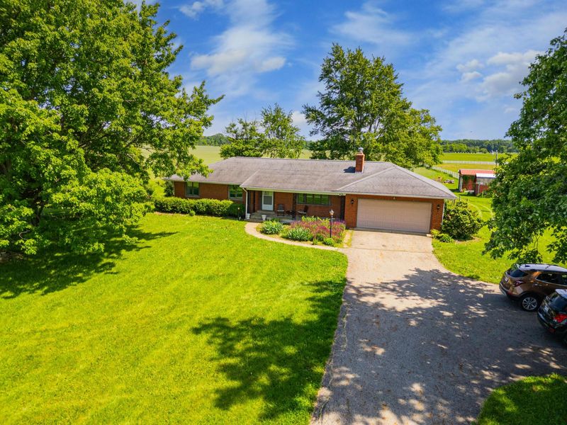 9225 W Broad Street, Galloway, OH 43119 Photo 4