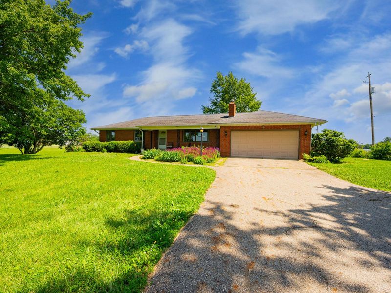 9225 W Broad Street, Galloway, OH 43119 Photo 5