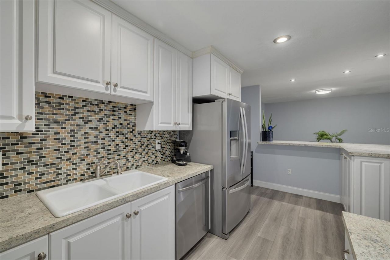 1326 Pine Ridge Circle E, Unit G2, Tarpon Springs, FL 34688 Photo