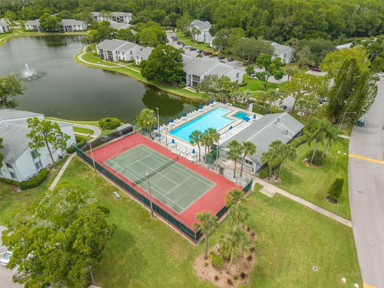 1326 Pine Ridge Circle E, Unit G2, Tarpon Springs, FL 34688 Photo