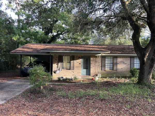 2008 Juniper Lake Road, DeFuniak Springs, FL 32433