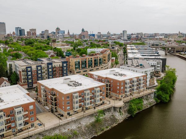 1915 N Water St, Unit 103, Milwaukee, WI 53202