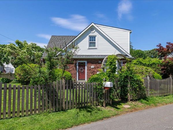 200 Van Buren Drive , Centerport, NY 11721