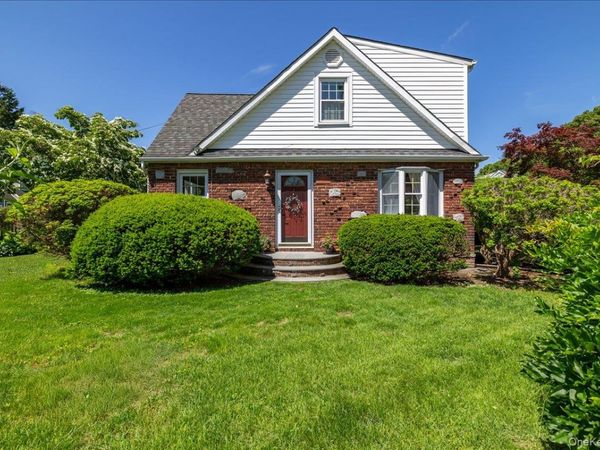 200 Van Buren Street, Centerport, NY 11721