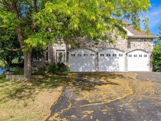 12755 Westbrook Point Winnebago, IL 61088