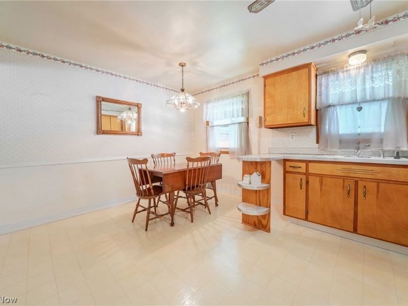 21131 Milan Drive, Euclid, OH 44119 Photo 2