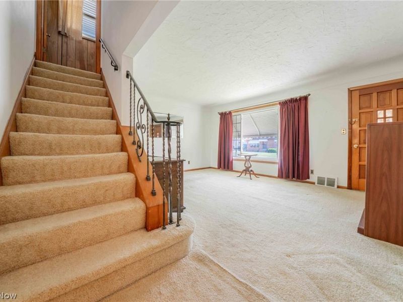 21131 Milan Drive, Euclid, OH 44119 Photo 6