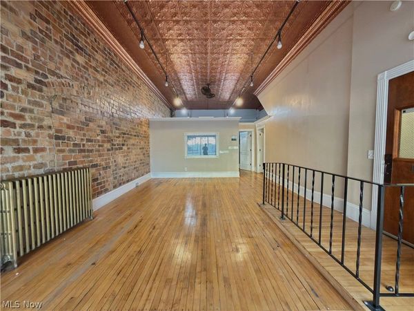 153 S Main Street, Columbiana, OH 44408