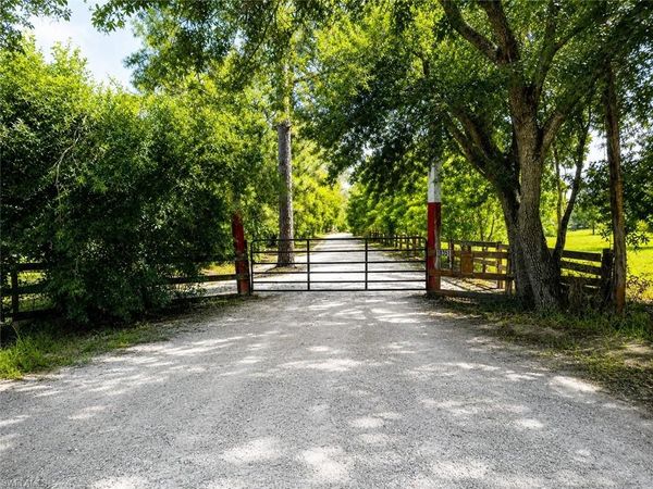 10351 Deal RD , NORTH FORT MYERS, FL 33917