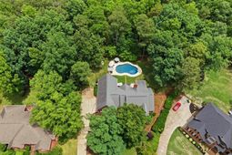 715 Gasque Court  photo 4