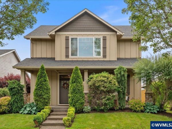 1700 Webb Lake Dr NE, Silverton, OR 97381