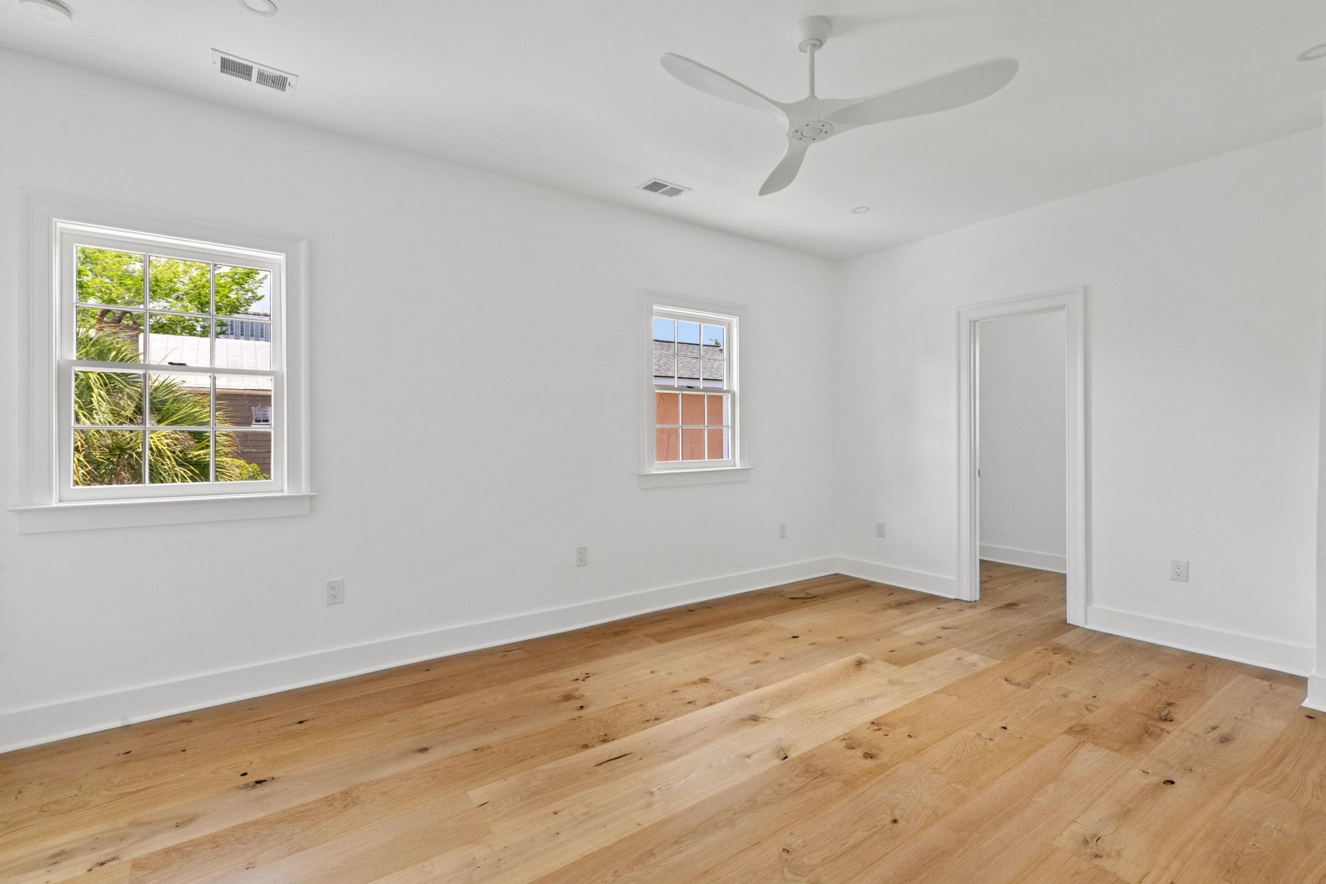 2 Henrietta Street Photo 12