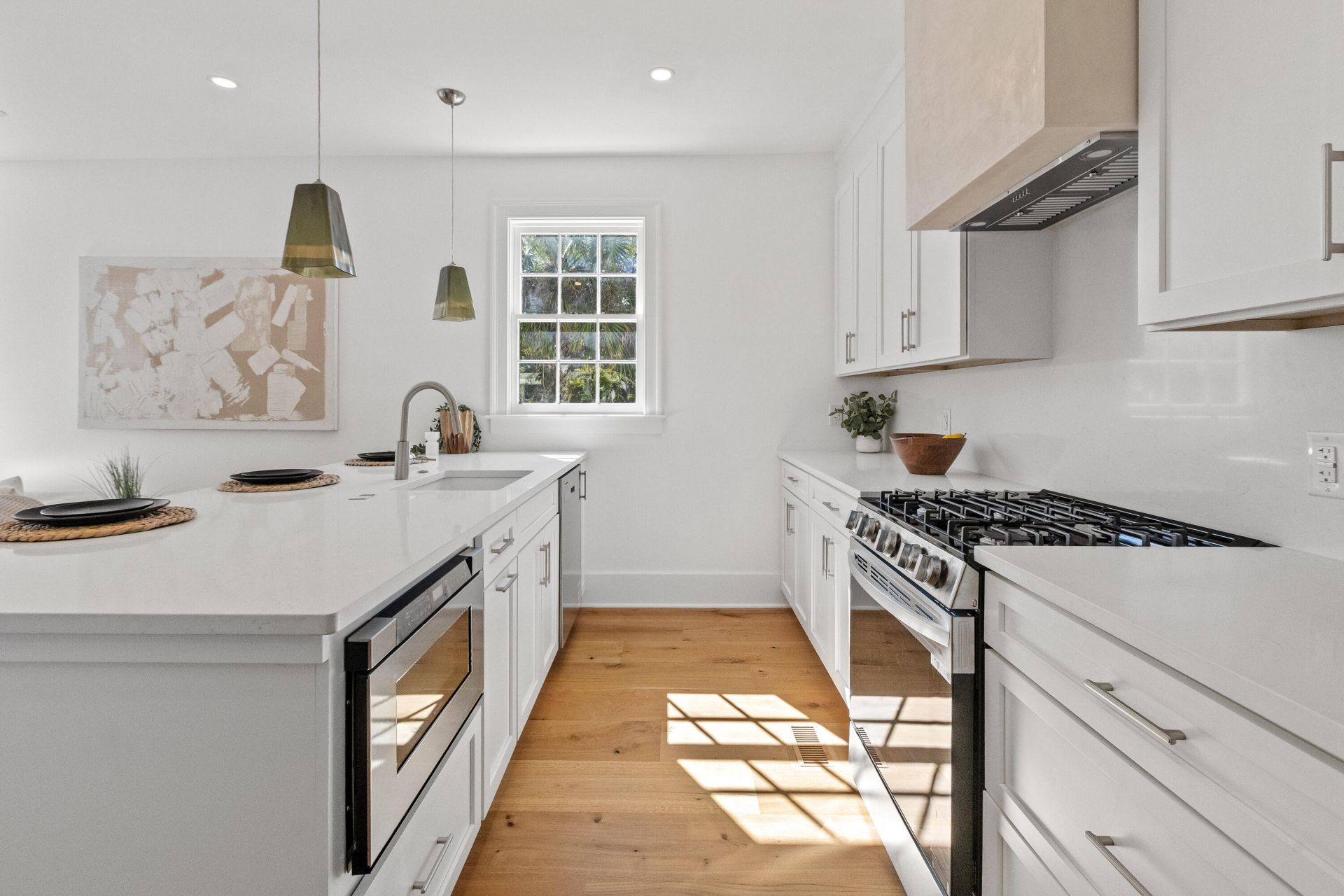 2 Henrietta Street Photo 13