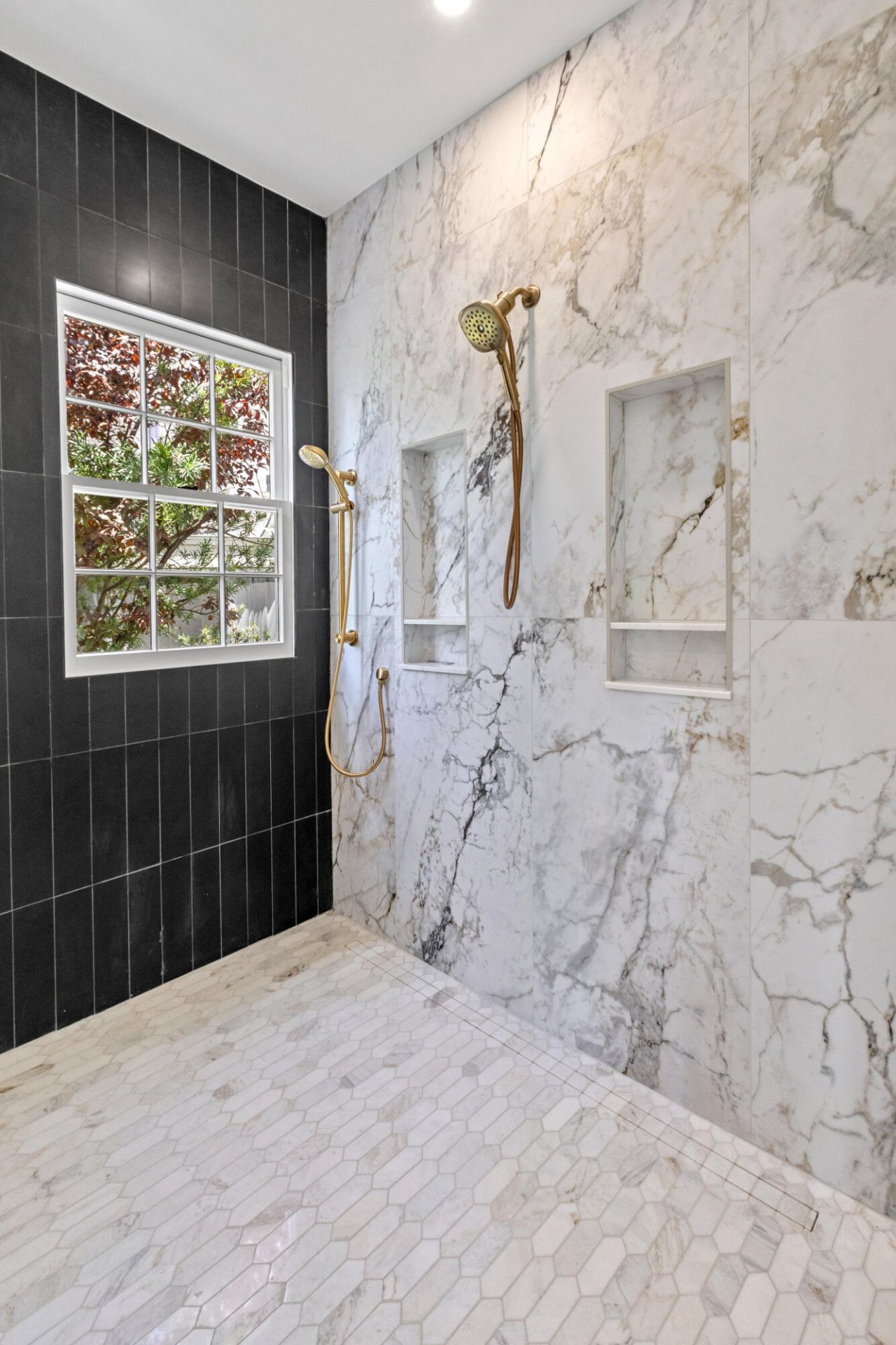 2 Henrietta Street Photo 17