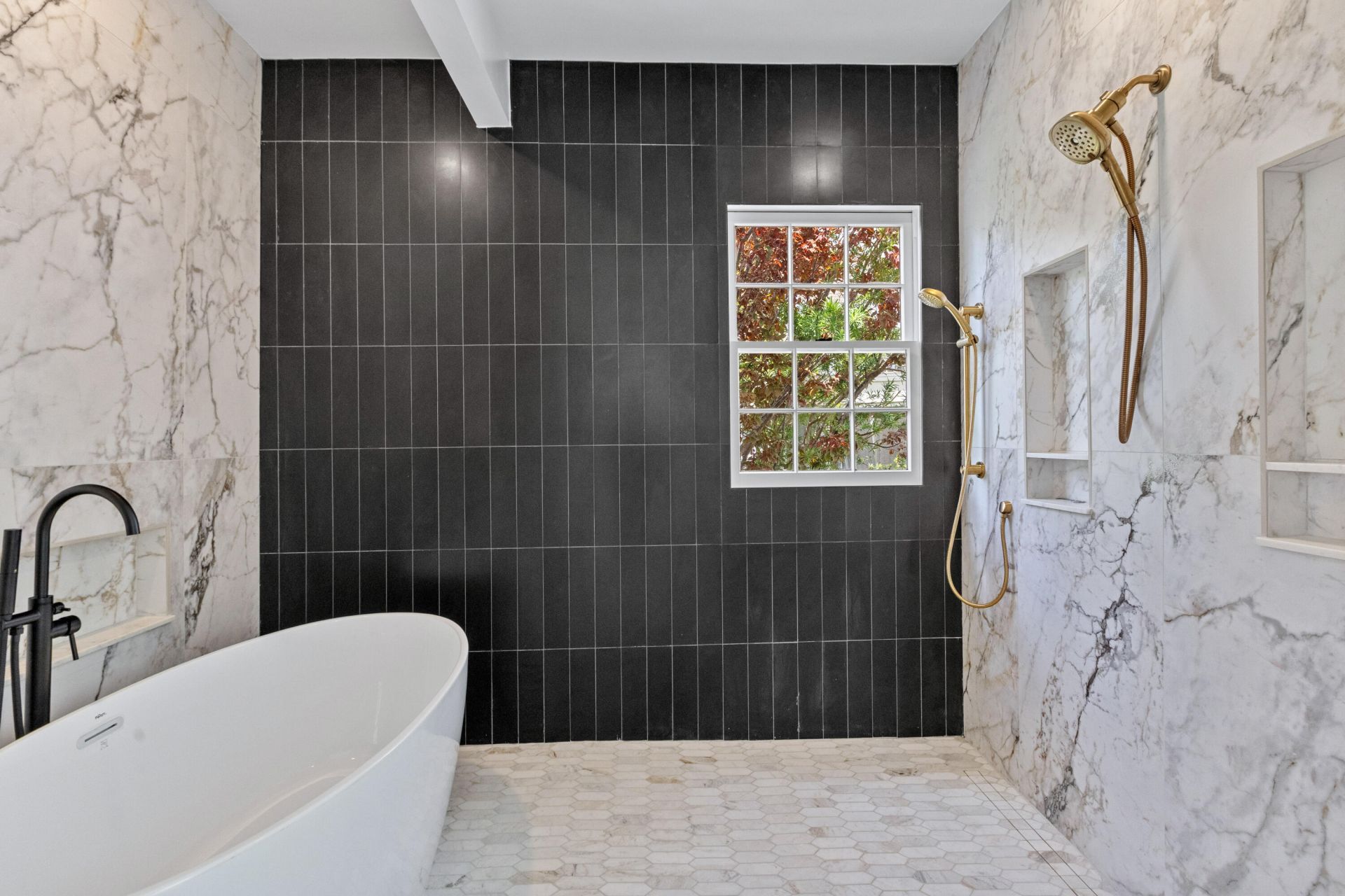 2 Henrietta Street Photo 19
